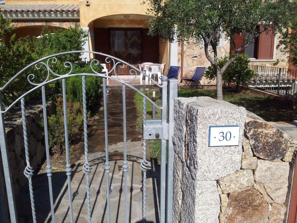 Casa Alice Apartment Budoni Exterior foto