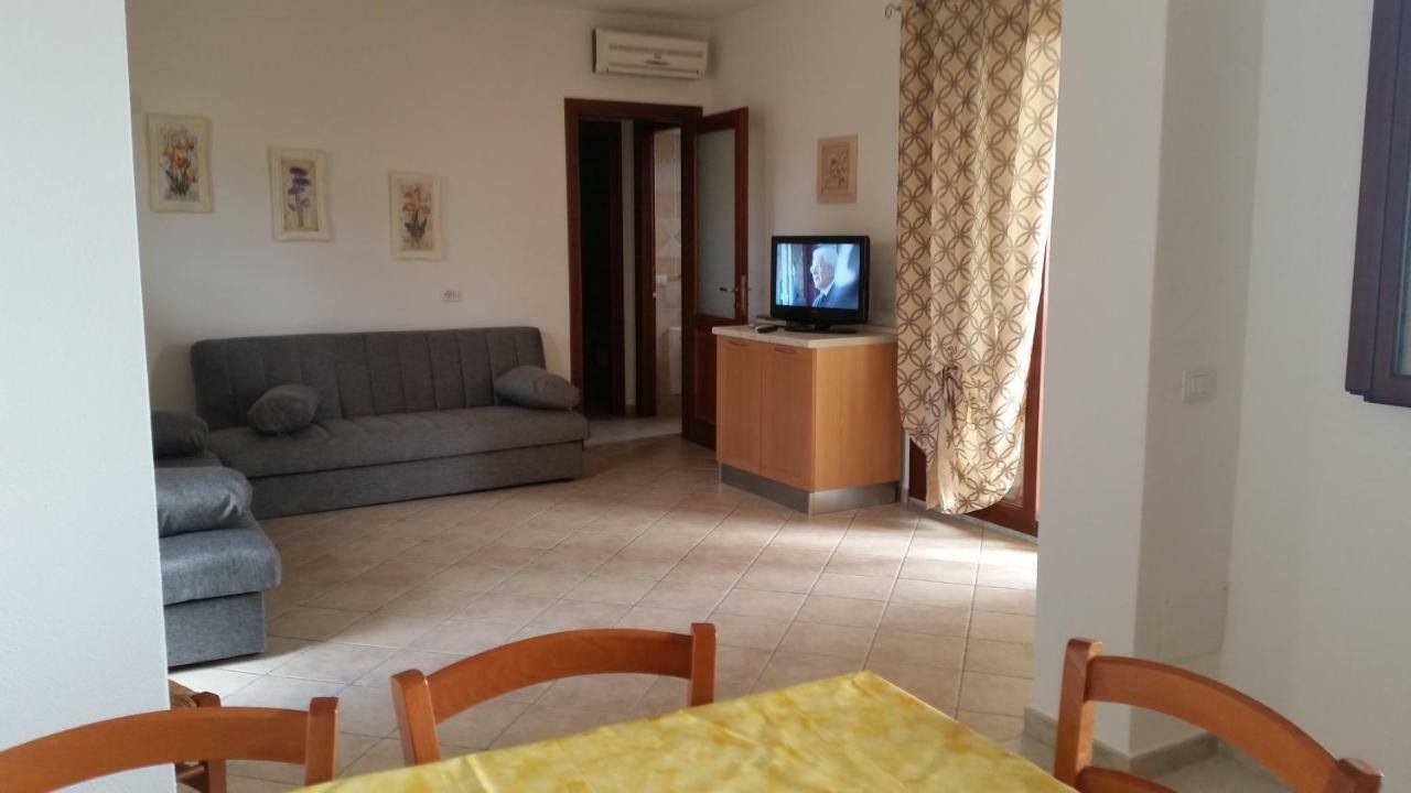 Casa Alice Apartment Budoni Exterior foto